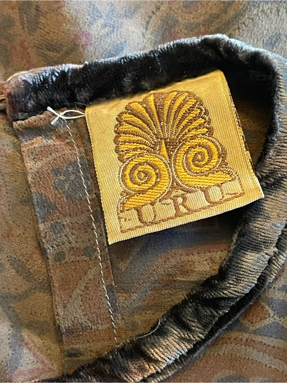 URU Vintage Iridescent Velvet Brocade Vest Long Sleeve Silk Blouse & Maxi Skirt - Picture 15 of 16